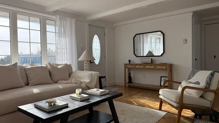 Layover Seaside | Tranquil Oceanview Cottage - Image 1