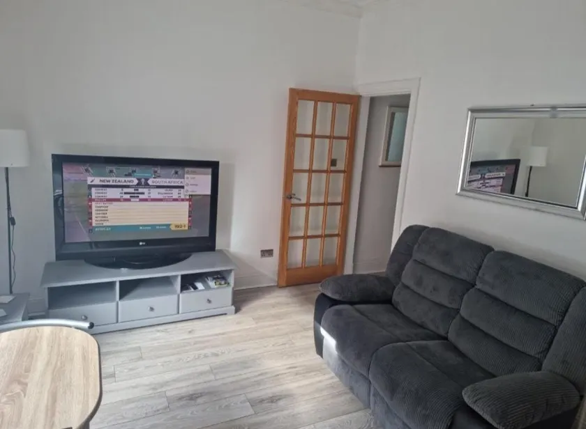 Lido Bay Ground Floor Apartment - Image 1
