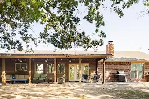 Rolling Oaks Retreat on Eufaula Lake, OK - Image 1