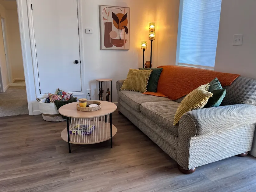 Swan House Casita - Image 1