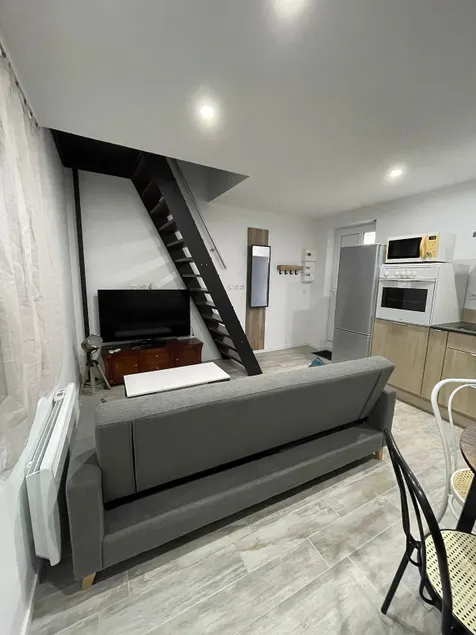 3-bed apartment - Image 1