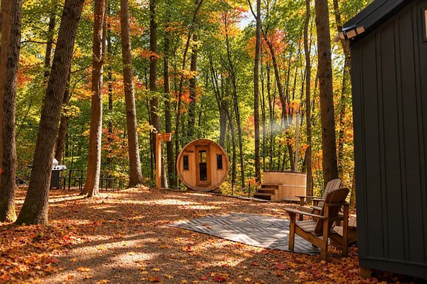 Oliver's Tiny Home In The Forest | Sauna & Hot Tub - Image 1