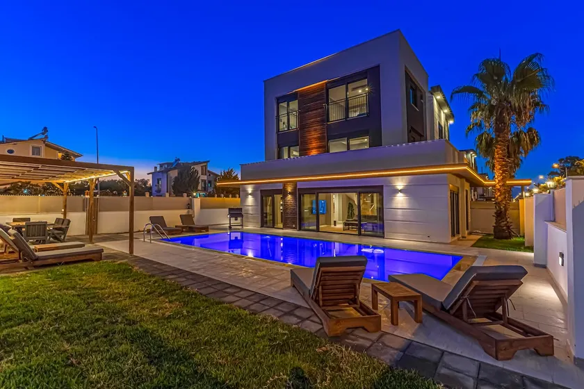 40 M² PRiVATE POOL , Near By THE LAND OF LEGENDs - Image 1