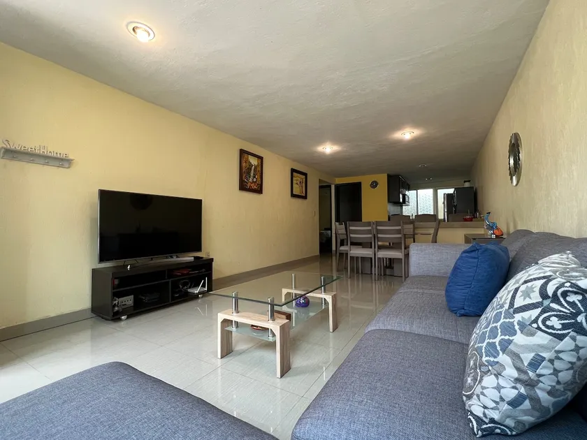 Nice family house in private - Image 1
