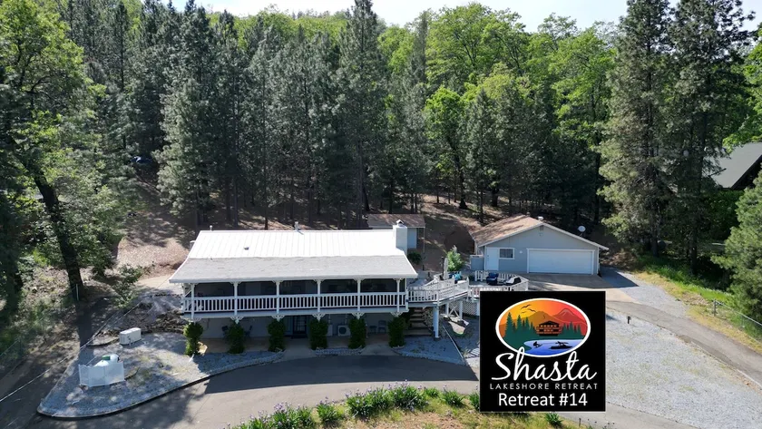 Large Lake House, Game Room, 4 Bedrooms, Near Lake - Image 1