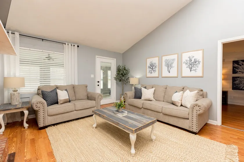 Lovely waterfront 3BR | Pet Friendly | Near RAFB - Image 1