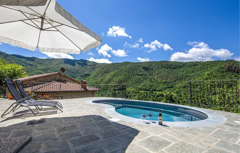 Luxurious home in Pian del Ponte - Image 1