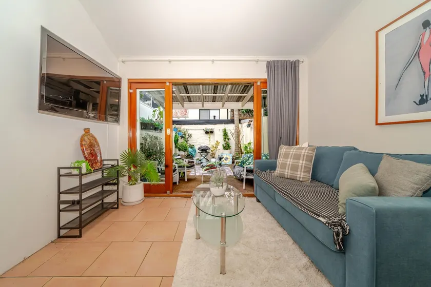 Darlinghurst Terrace in the heart of the hustle. - Image 1