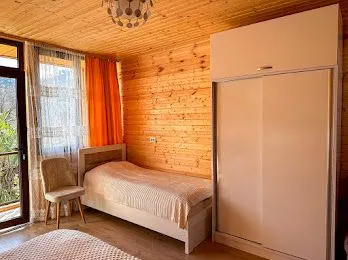 Cottage by the sea - Image 1