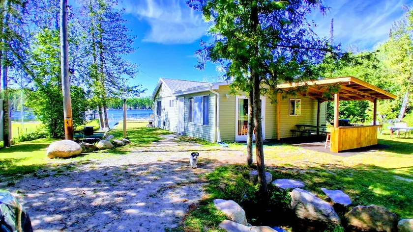 Waterfront Cabin/Tiki/kayaks/Games/Beach/Wifi/Pets - Image 1