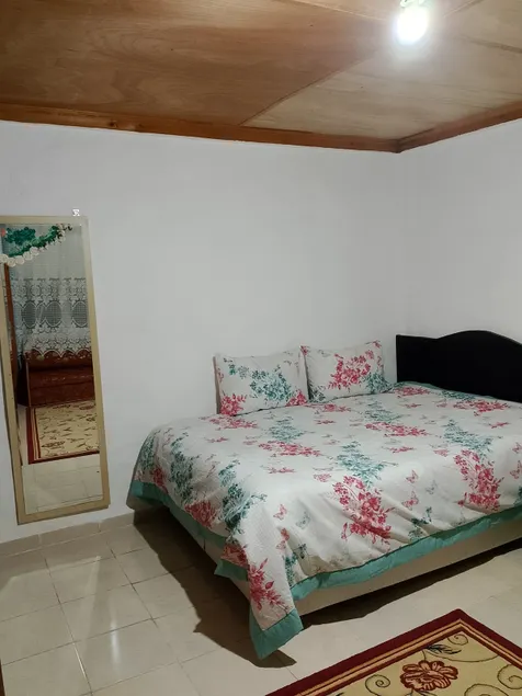 Peaceful quiet village house - Image 1