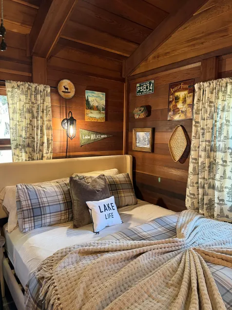 Lake Access | Prime Location | Designer Cabin - Image 1