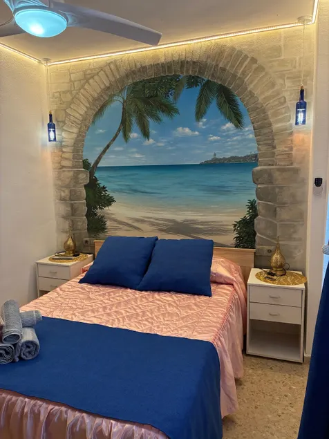 Beach lighthouse apartment - Image 1