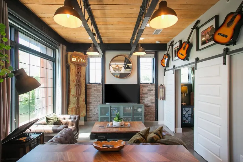 Industrial Style Apt Nashville 10 Min Drive DTWN - Image 1