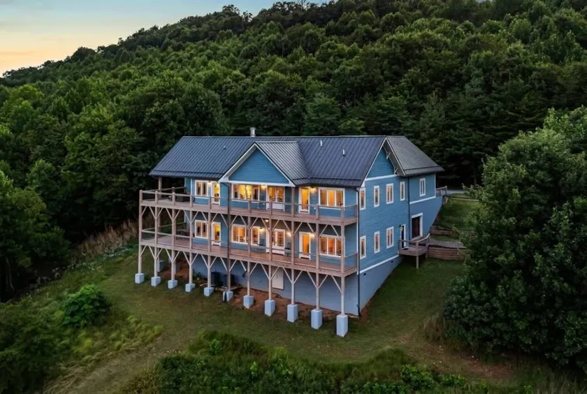 Massive Mountain Retreat | 12 Mi to Asheville - Image 1
