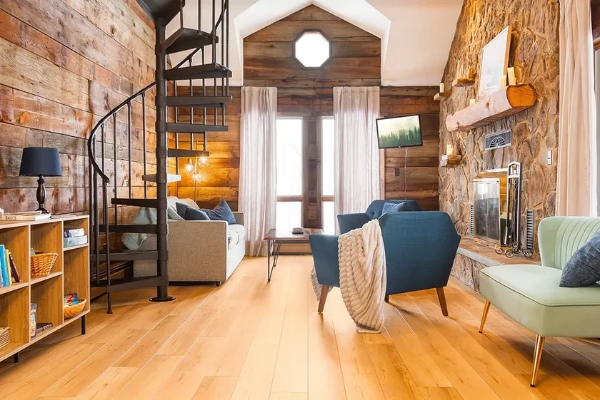 Dog Friendly Cabin in the Woods, Hot Tub & Firepit - Image 1