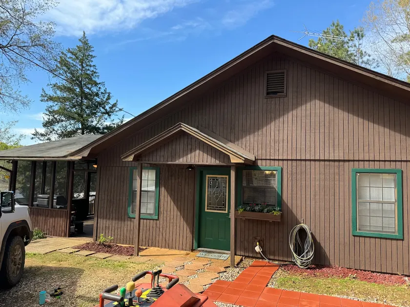 Brown Boys Lakehouse Darbonne - Image 1