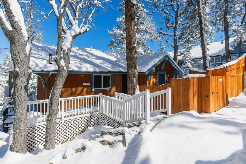 Cozy Cedar Cabin | Hot Tub + A/C (Unit A Only) - Image 1