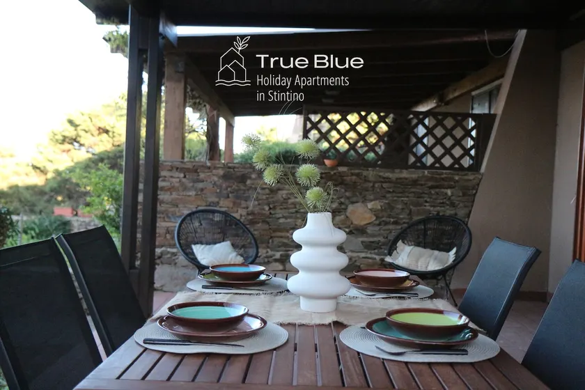 Relaxing Seaside Terraced Villa - Image 1