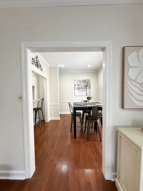 Quiet home in heart of BR! - Image 1