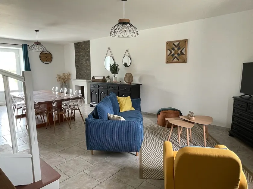 Pretty country house – 9 to 10 people - Image 1