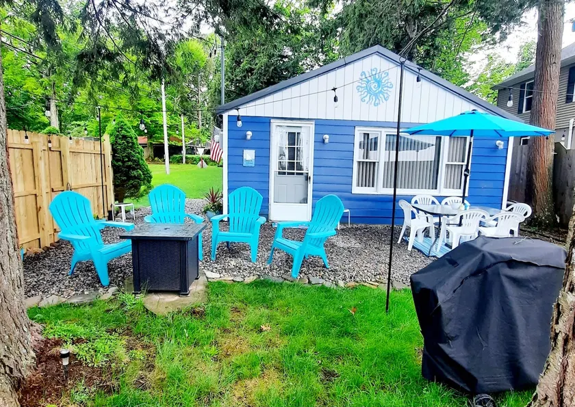 Blue Tranquility Cute Vacation Cottage Mexico NY - Image 1