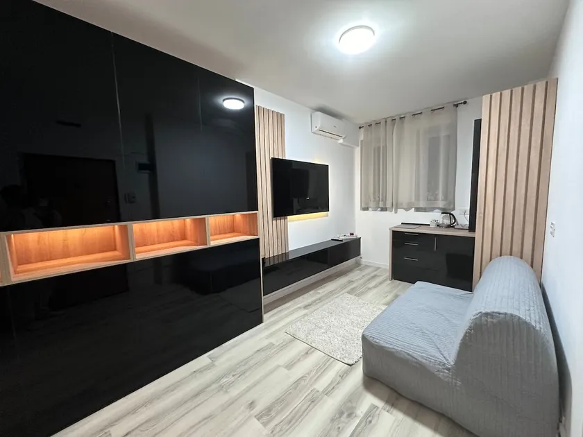 Cozy 1 bedroom apartment - Image 1