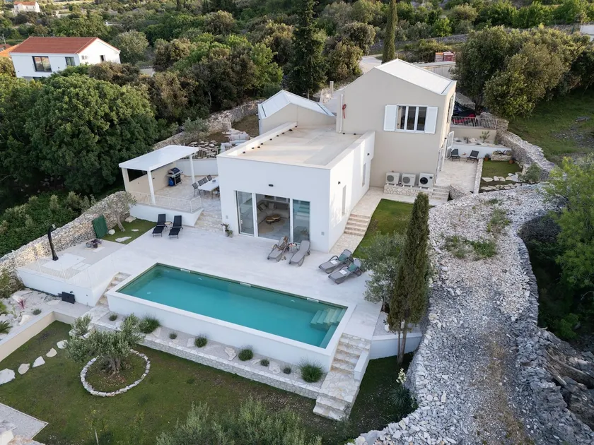 Frajla- House with sea view and heated pool - Image 1