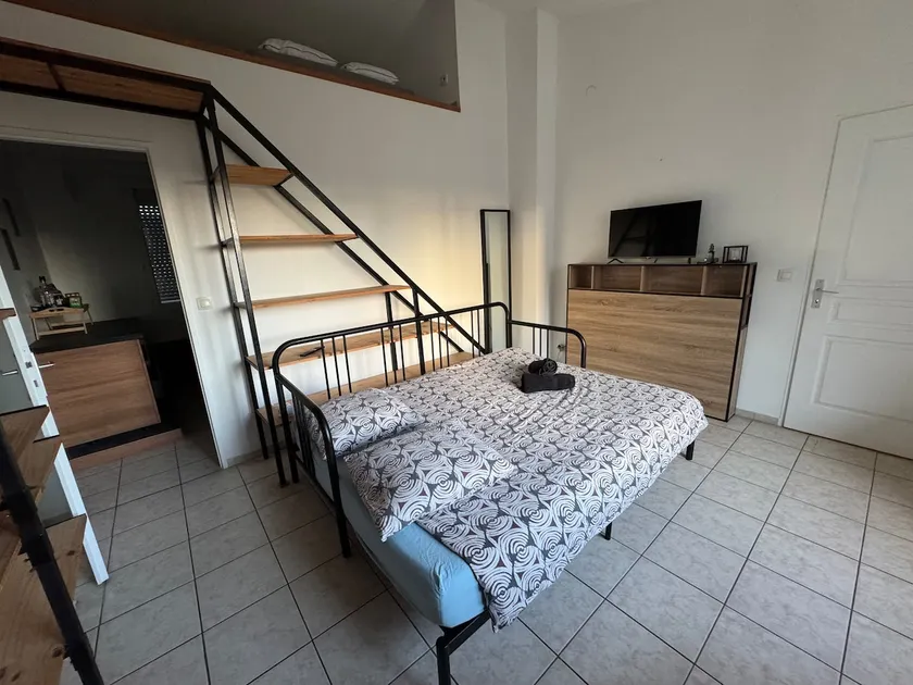 Charming apartment near Cité du Vin, Jacuzzi - Image 1