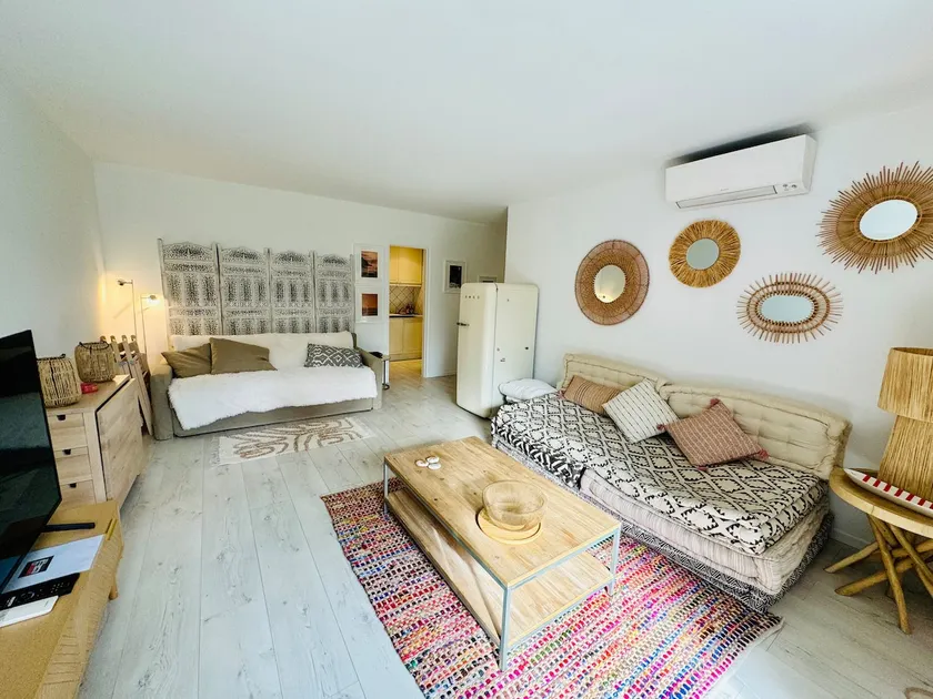 2 P. Saint-Tropez AC Terrace Parking Elevator - Image 1