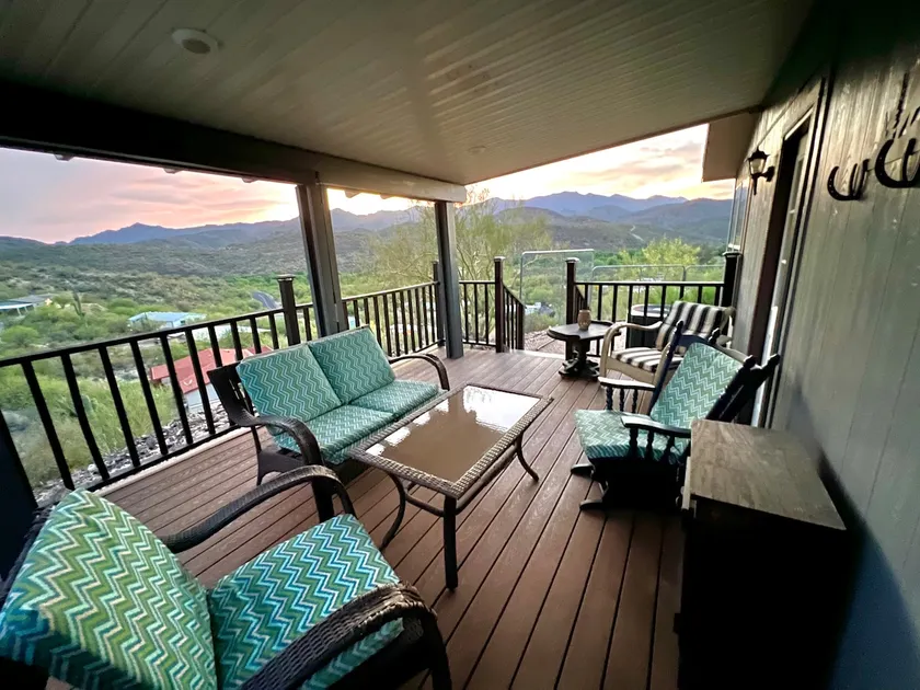 Million Dollar Mountain Views - Image 1