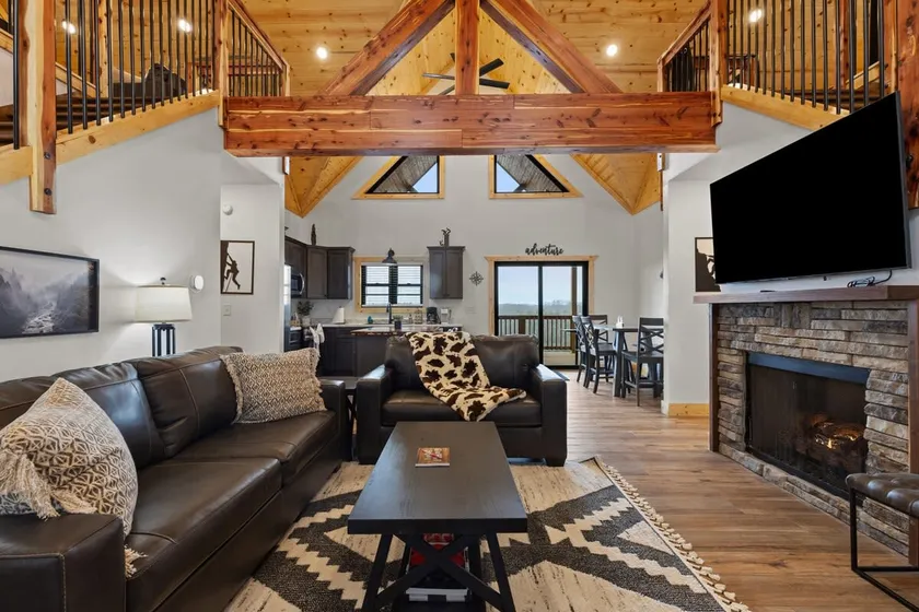 Rock Point - Million $ View, Private, Hot Tub, Lux - Image 1