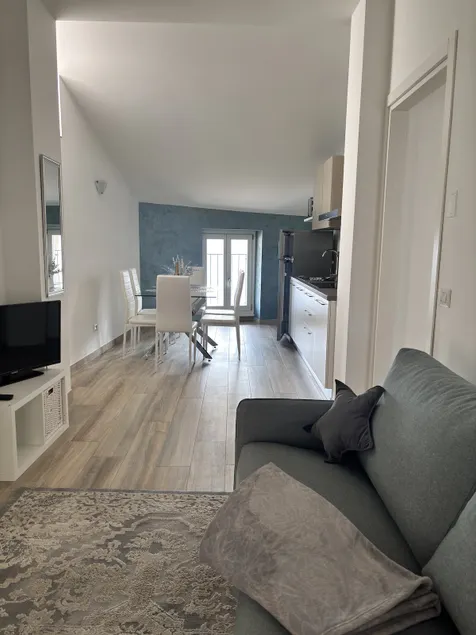 Silver Penthouse - Image 1