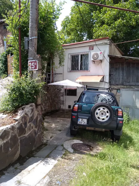 Guesthouse on Erekle 25a(люкс) - Image 1