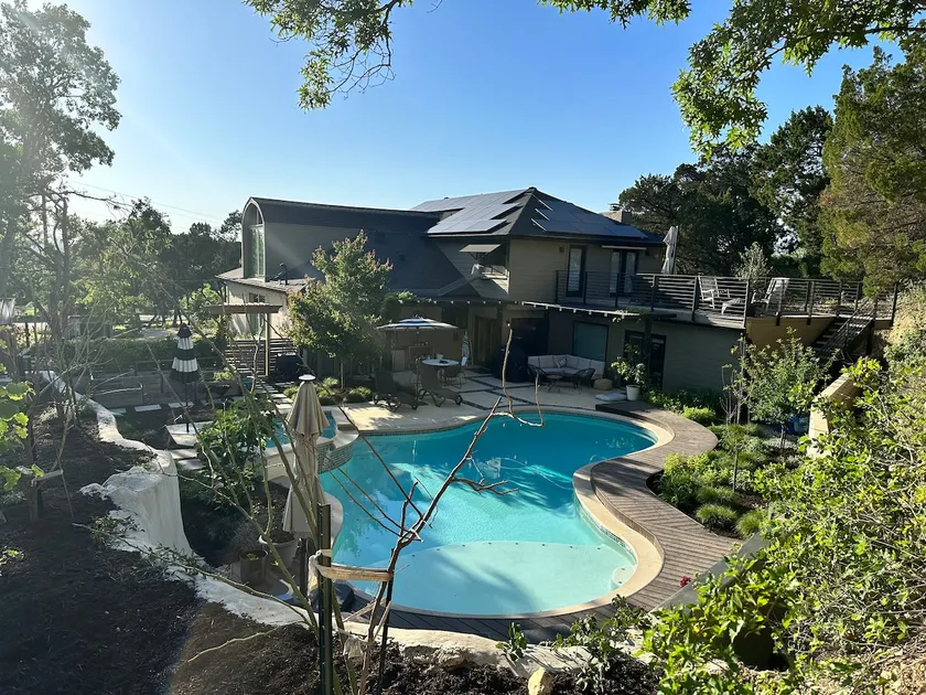 Relax & Recharge at ATX Oasis - pool, hot tub, gym - Image 1