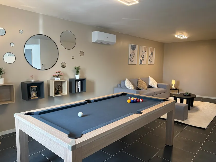 Duplex 6 pers 3 Ch, Billard & Netflix, tout équipé - Image 1