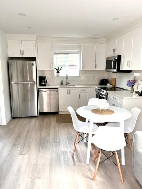 Modern, cozy laneway house, 2 bedroom/2 full baths - Image 1