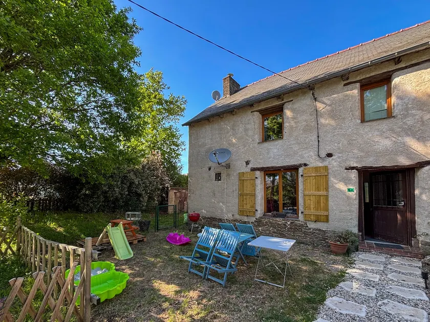 Country house, 10 minutes from Saint-Méen-le-Grand - Image 1