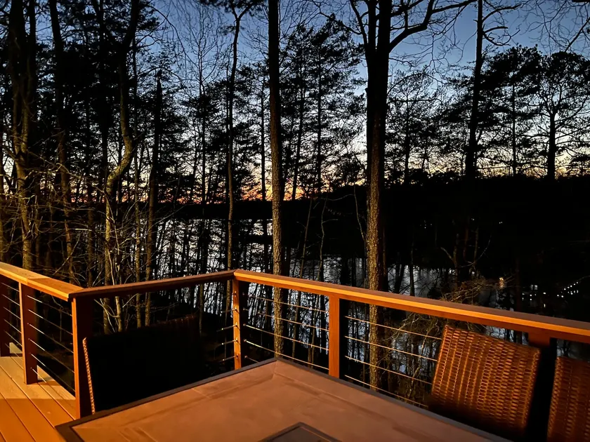 Pet friendly Modern Lakefront home with Dock - Image 1