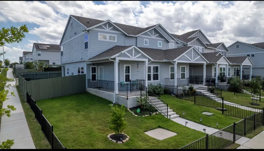 Amenities of Austin minutes from Austin Bergstrom! - Image 1