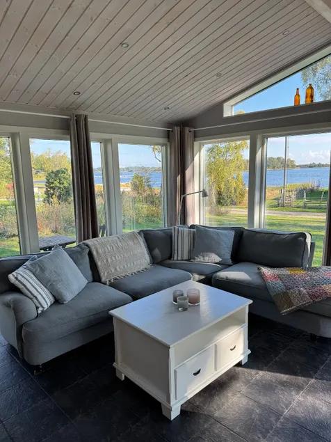 Cozy house with ocean views - Image 1