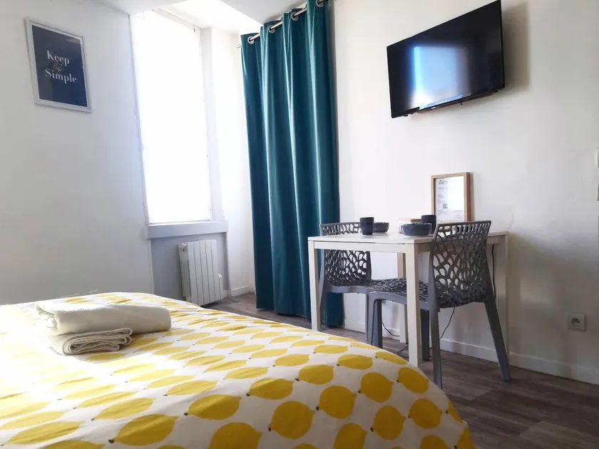 Charming cozy studio in the middle of Narbonne - Image 1