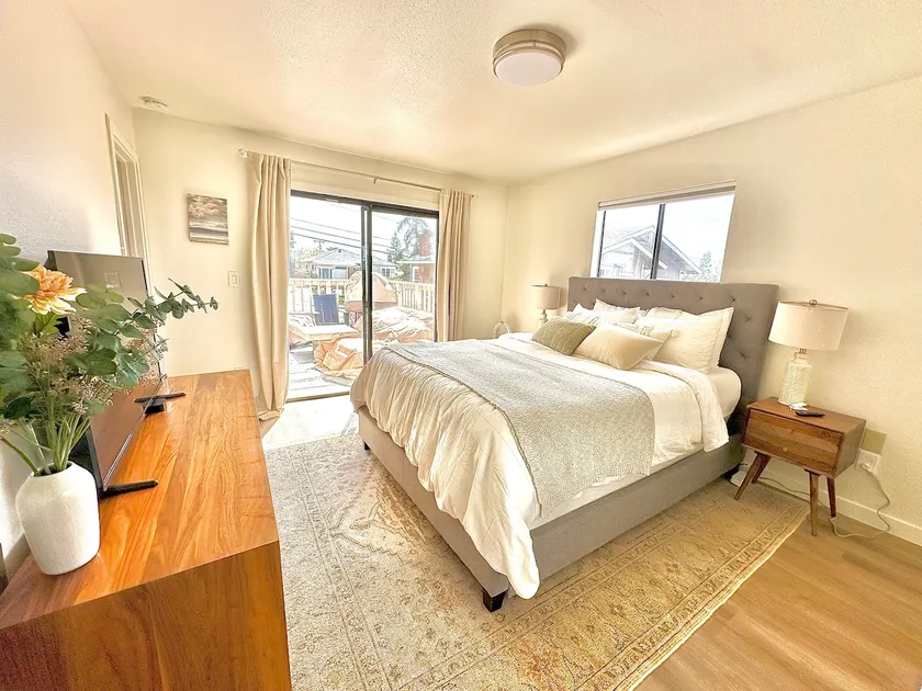 Chic & Cozy Oakland Getaway! - Image 1