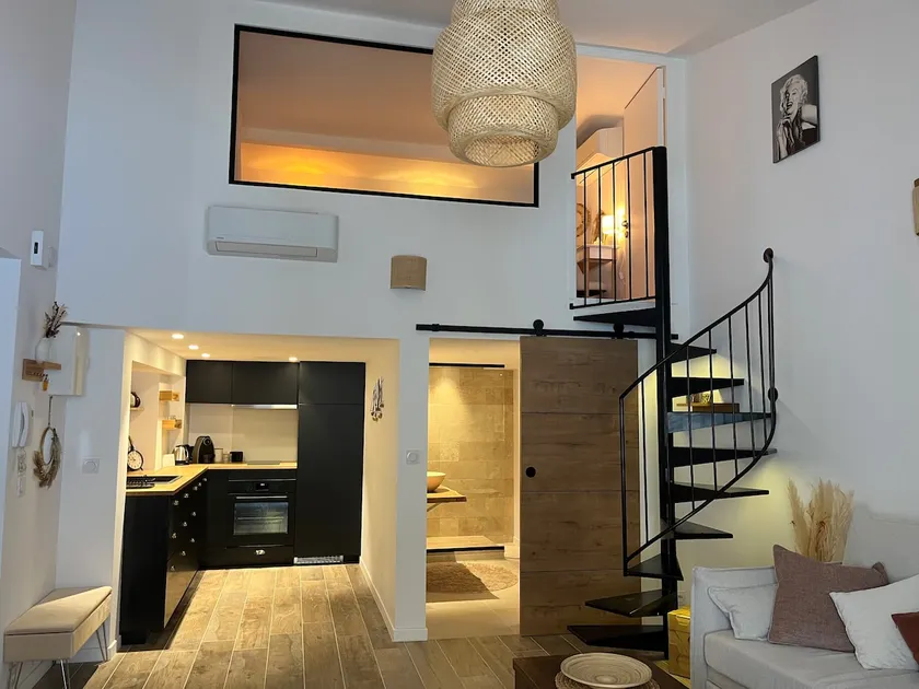 Warm and stylish duplex close to the sea - Image 1