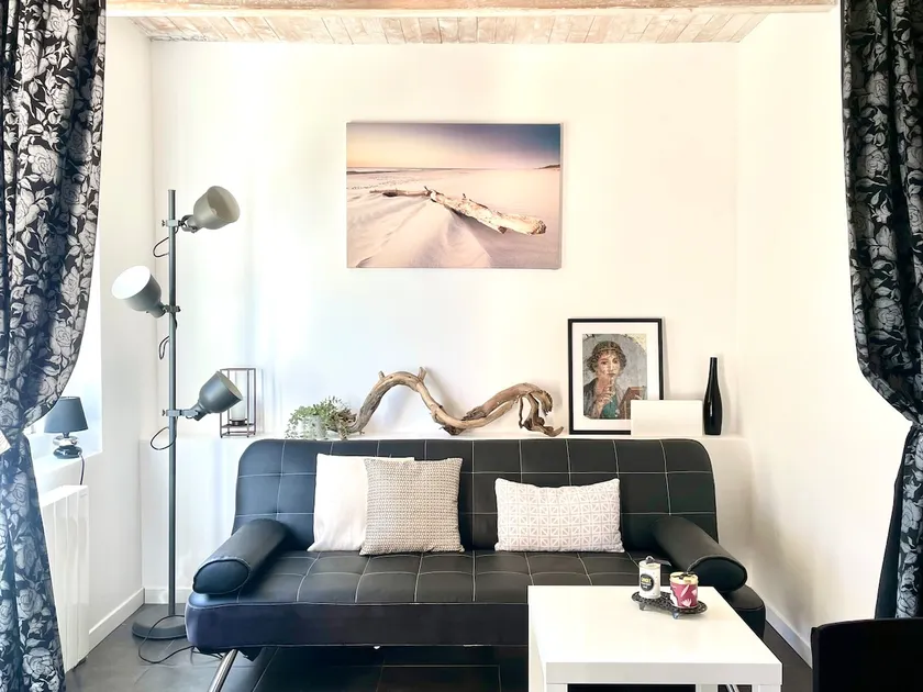 Small townhouse - Image 1