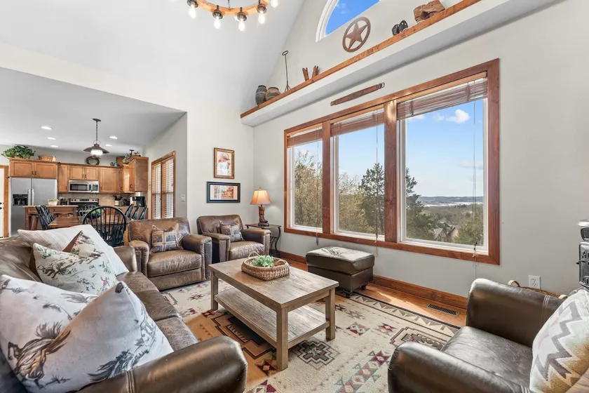 Lakeview! Hot Tub & Fire pit! Game Room! - Image 1