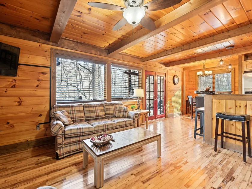 Woodfern Retreat-Pet Friendly EasyCentral Location - Image 1
