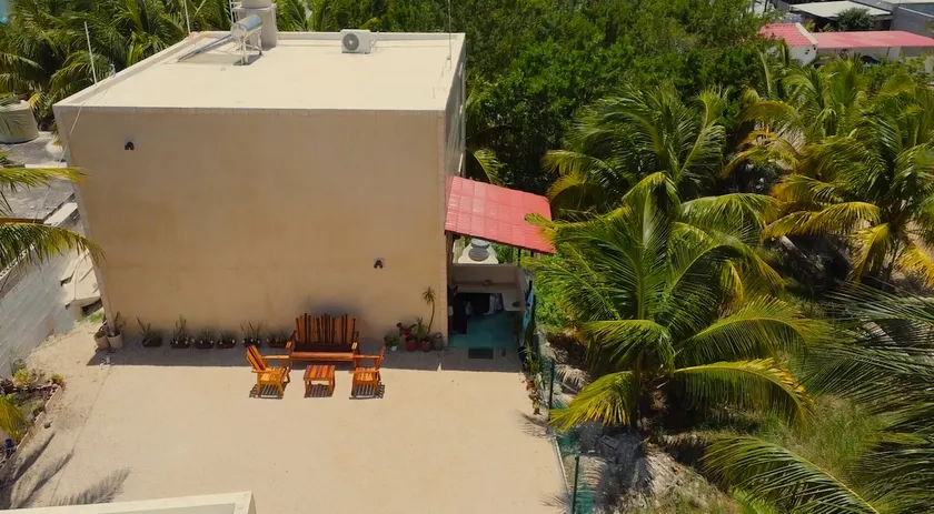 2-story house WiFi• AC• Parking• families - Image 1