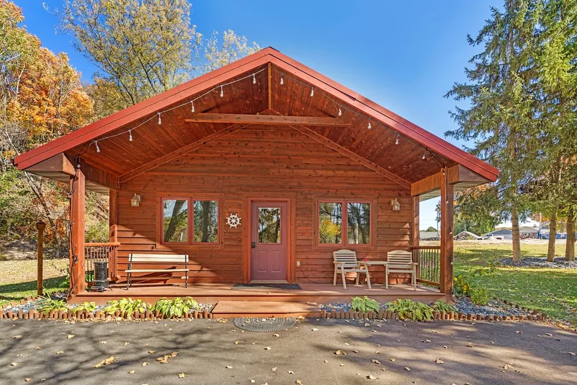 The Hidden HAVEN Cedar Lake, Beautiful SummerVacay - Image 1
