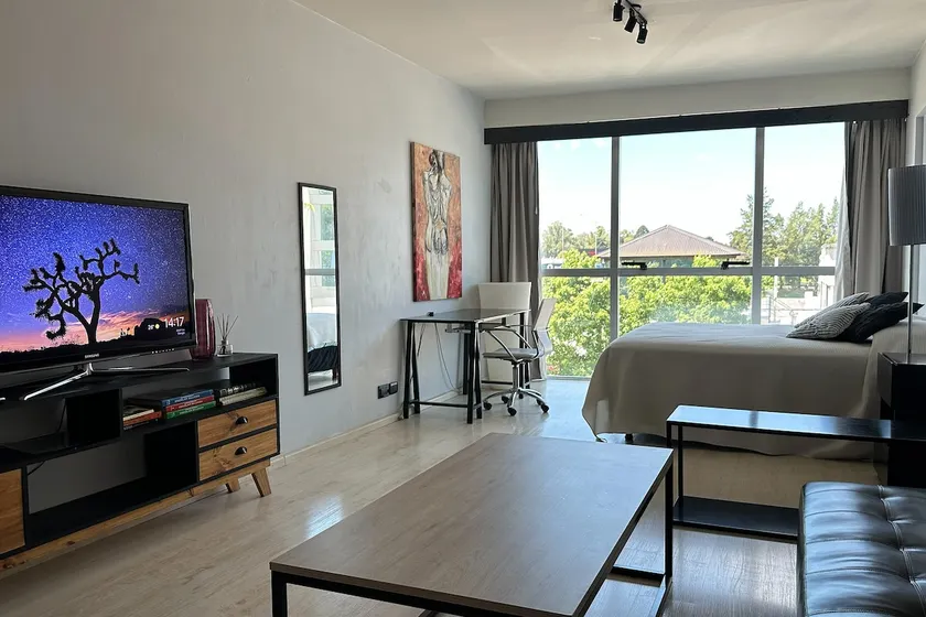 Modern Apart with Amenities in Pilar - Image 1
